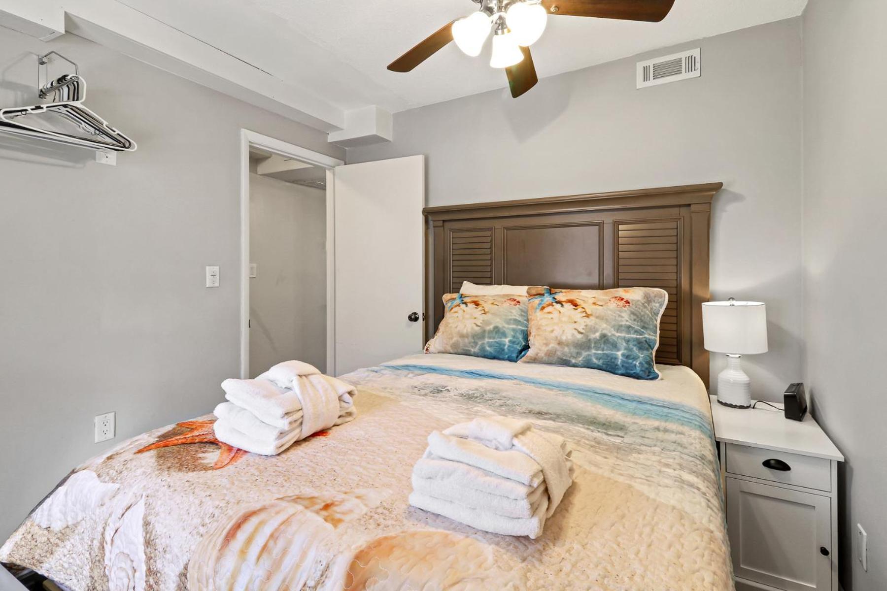 Ocean View Breakers Condo at Coligny Beach Hilton Head Island Exterior photo